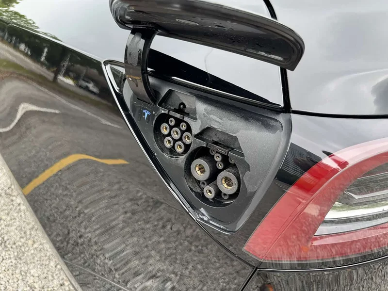 Tesla Model 3 — фото 27