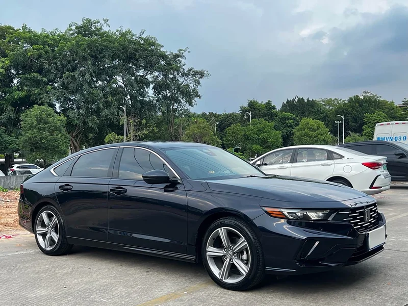 Honda Accord — фото 3