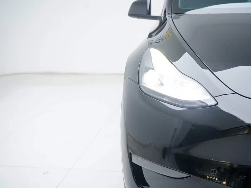 Tesla Model Y — фото 12