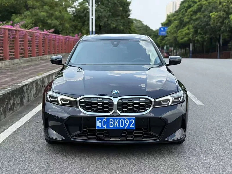BMW 3-Series — фото 1