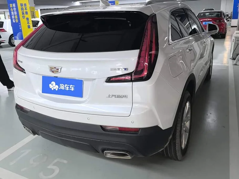 Cadillac XT4 — фото 3