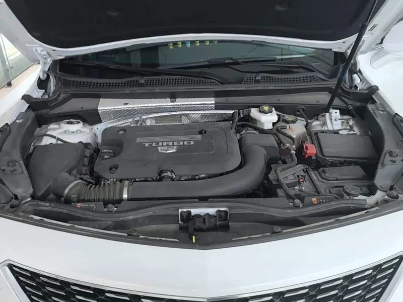 Cadillac XT4 — фото 10
