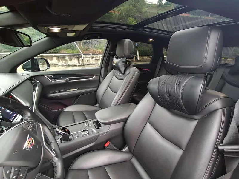 Cadillac XT5 — фото 11