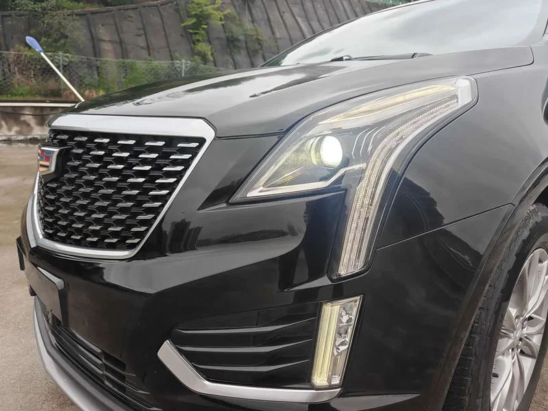 Cadillac XT5 — фото 10