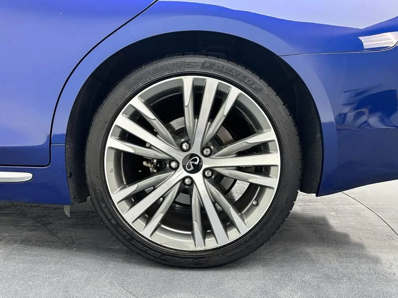 Infiniti Q50L — фото 18