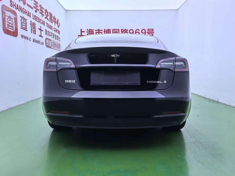 Tesla Model 3 — фото 15