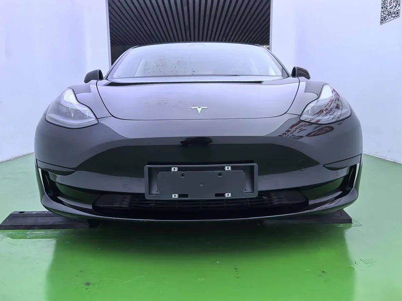 Tesla Model 3 — фото 2