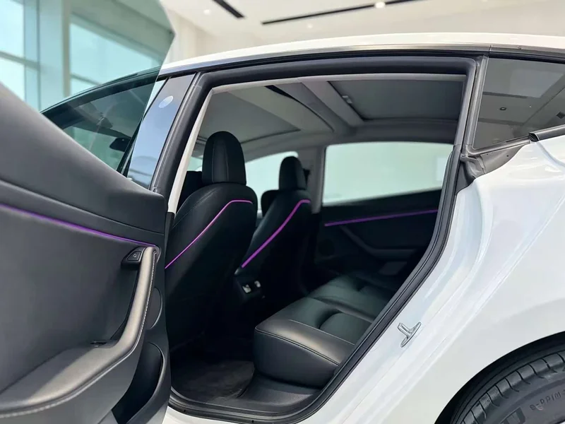 Tesla Model 3 — фото 6