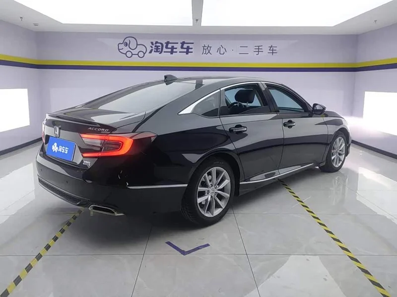 Honda Accord — фото 3