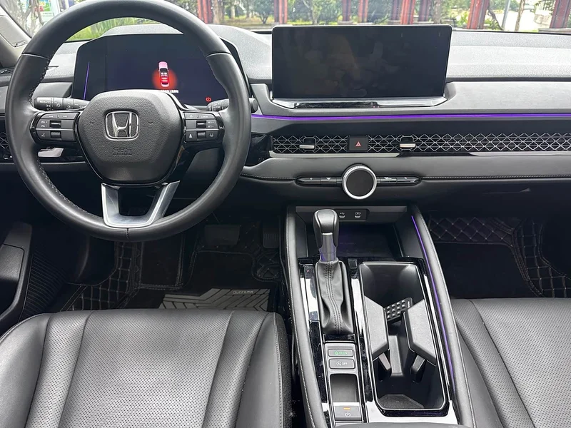 Honda Accord — фото 15