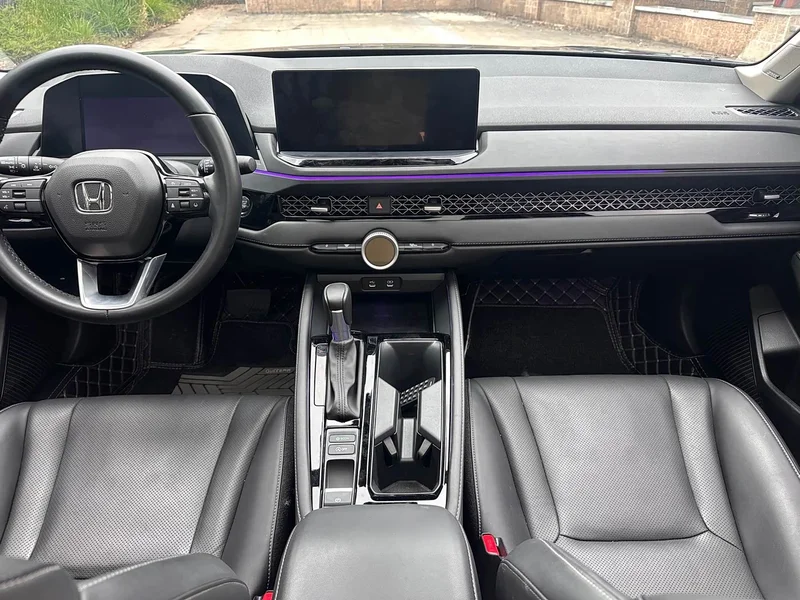 Honda Accord — фото 16