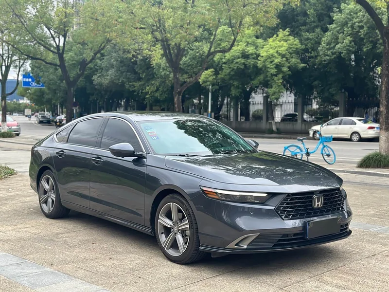 Honda Accord — фото 3
