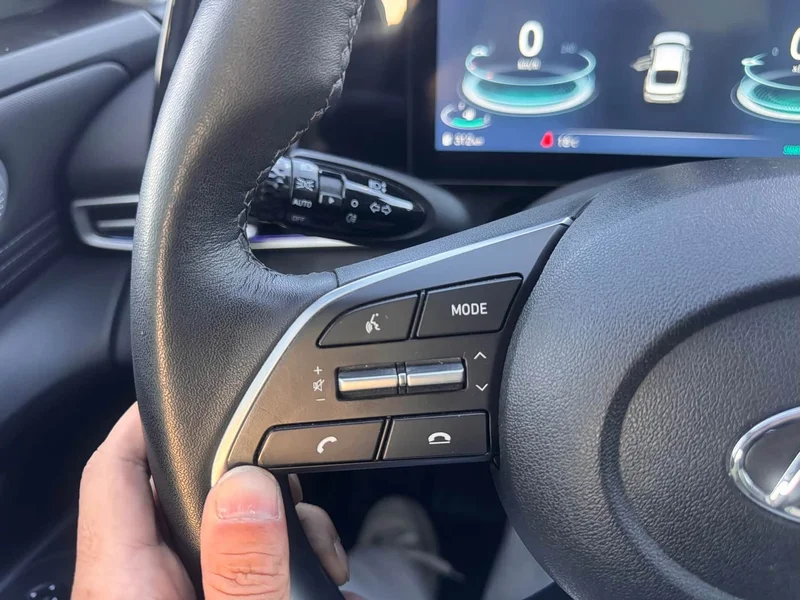 Hyundai Elantra — фото 19