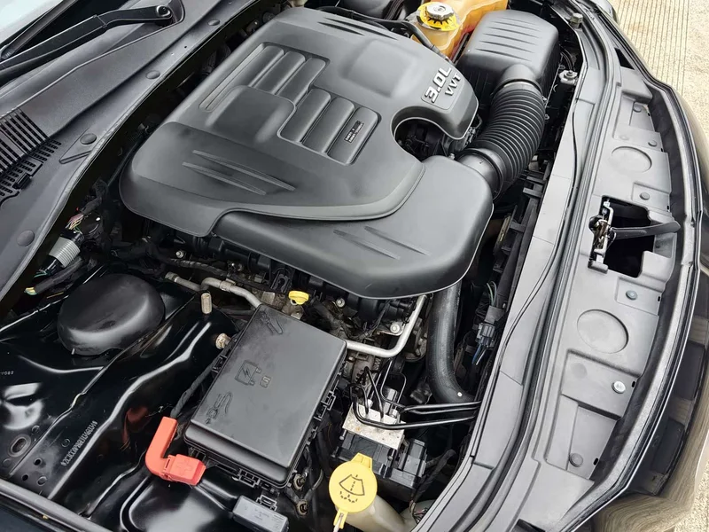 Chrysler 300C — фото 27
