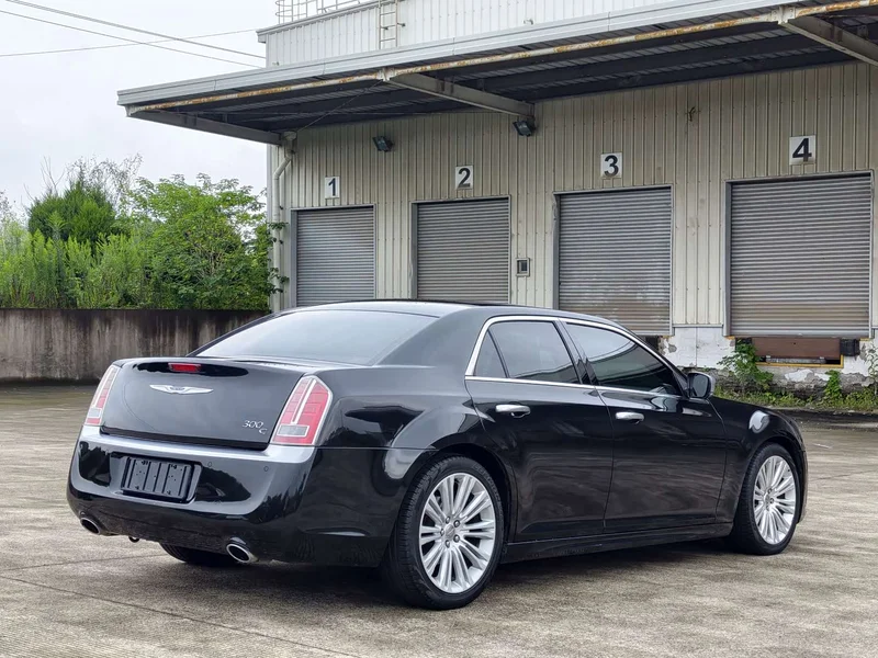 Chrysler 300C — фото 4