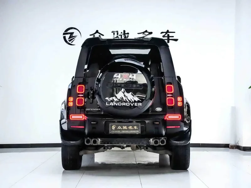 Land Rover Defender — фото 11
