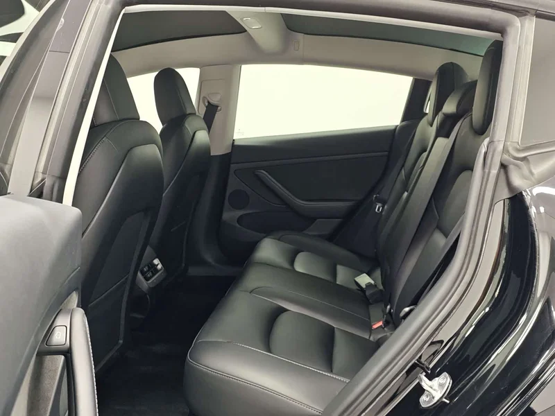 Tesla Model 3 — фото 15