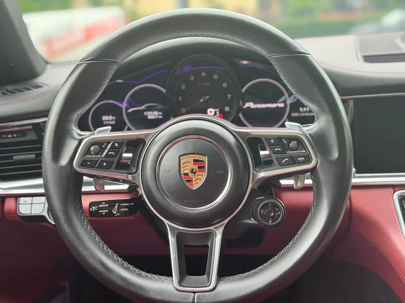 Porsche Panamera — фото 10