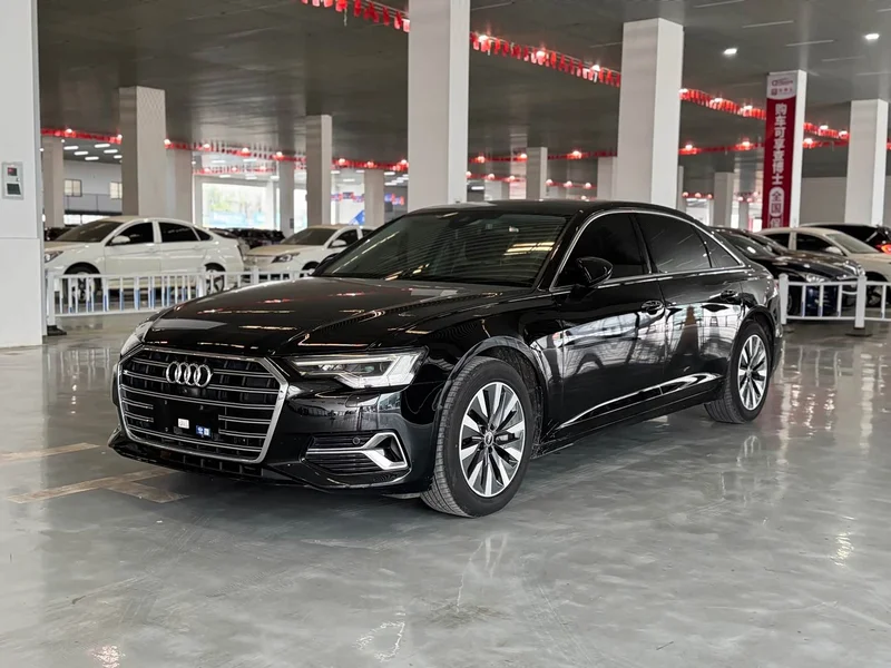 Audi A6L — фото 1