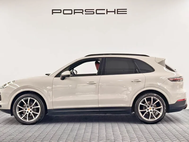 Porsche Cayenne — фото 6