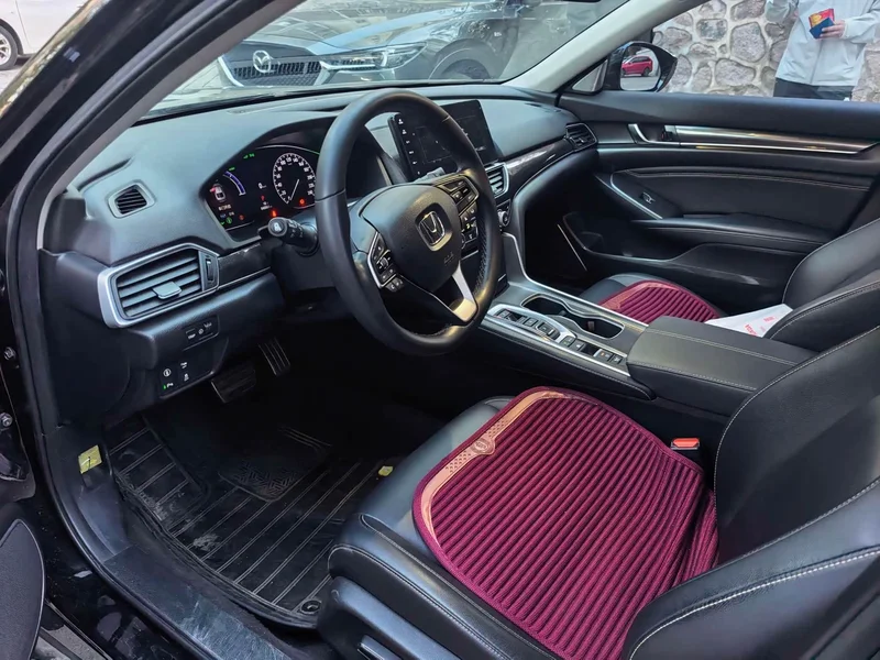 Honda Accord — фото 13