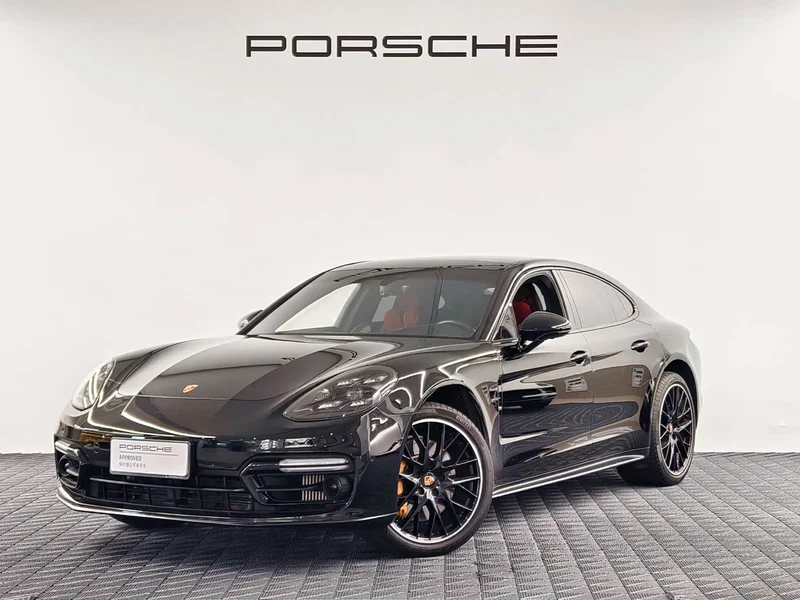 Porsche Panamera — фото 1