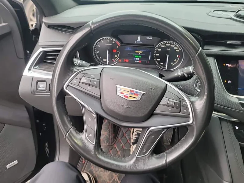 Cadillac XT5 — фото 15