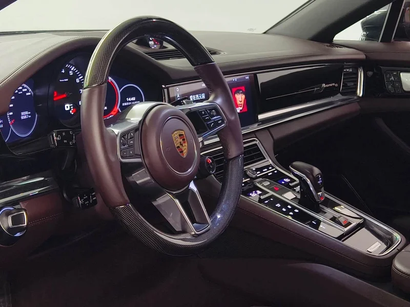 Porsche Panamera — фото 8