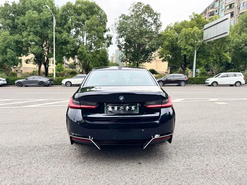 BMW i3 — фото 19