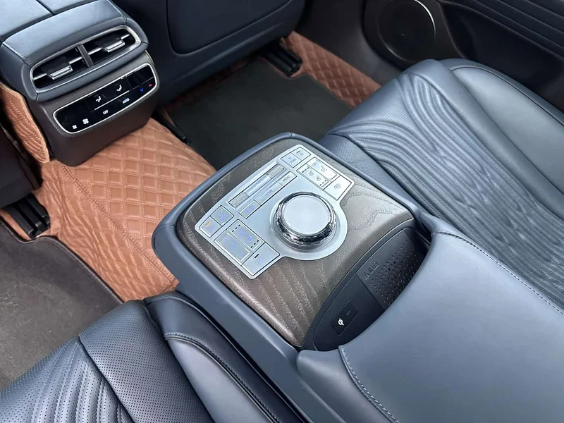Genesis G80 — фото 14