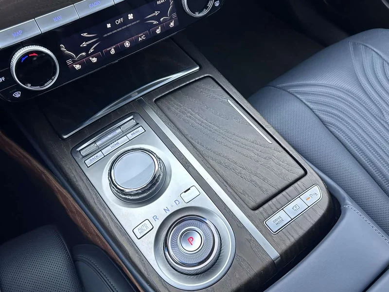 Genesis G80 — фото 19