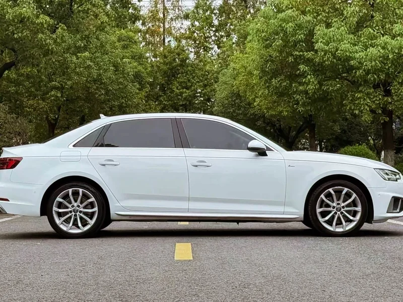 Audi A4L — фото 4