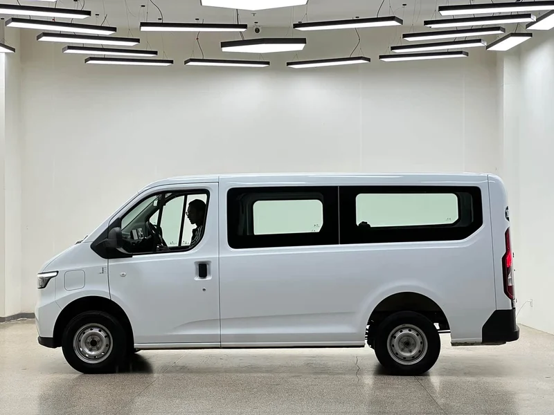 Ford E-Transit — фото 7