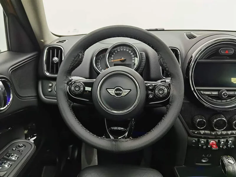 MINI COUNTRYMAN — фото 11
