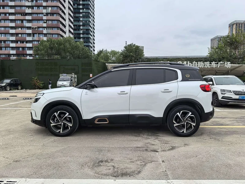 Peugeot C5 Aircross — фото 3