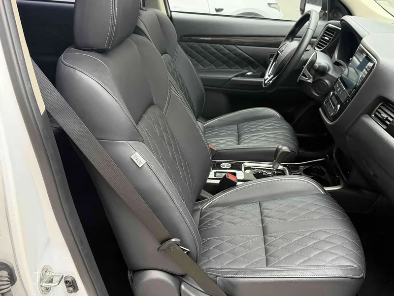 Mitsubishi Outlander — фото 13
