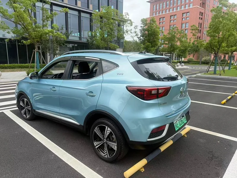 MG EZS Pure Electric — фото 7