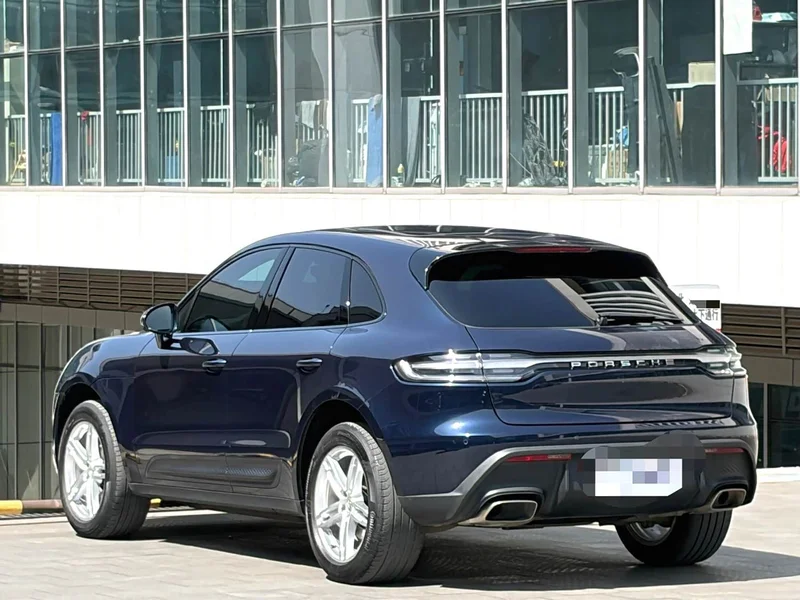 Porsche Macan — фото 15