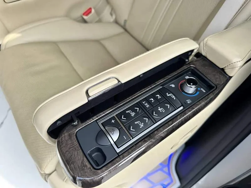 Toyota Alphard — фото 5