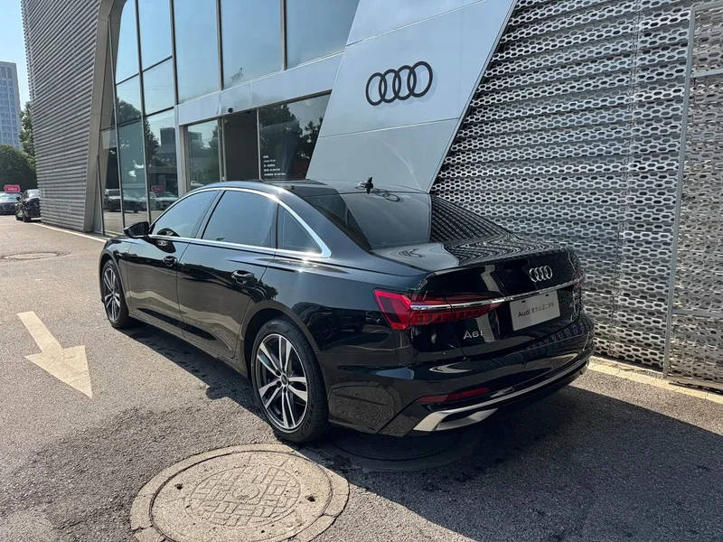 Audi A6L — фото 4