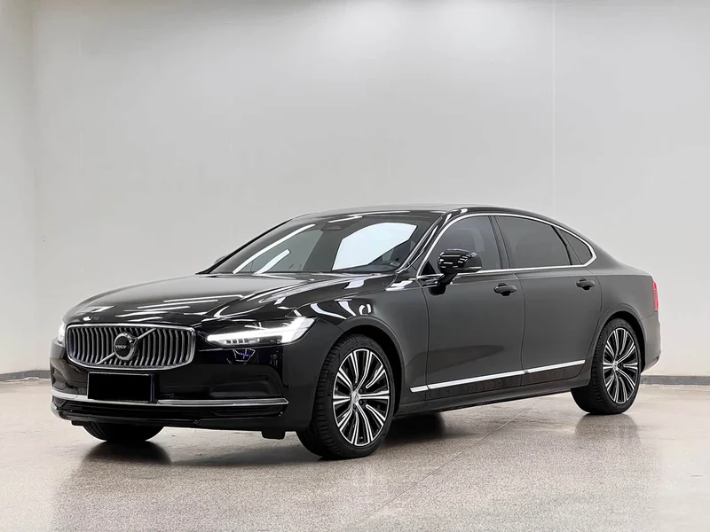 Volvo S90 — фото 1