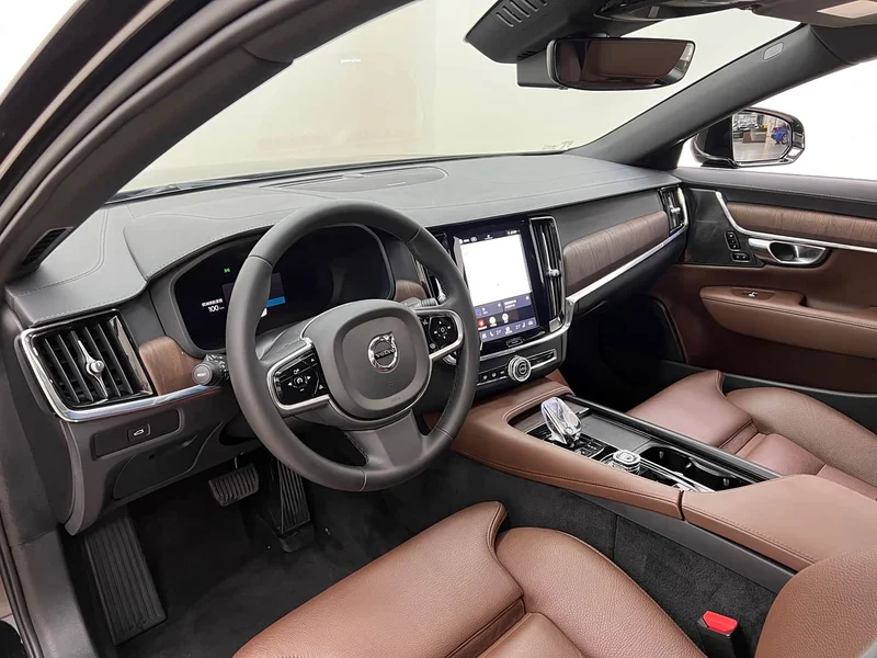 Volvo S90 — фото 4