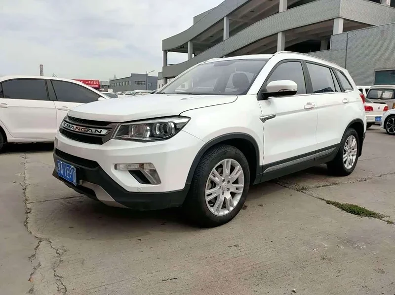 Changan CS75 — фото 1