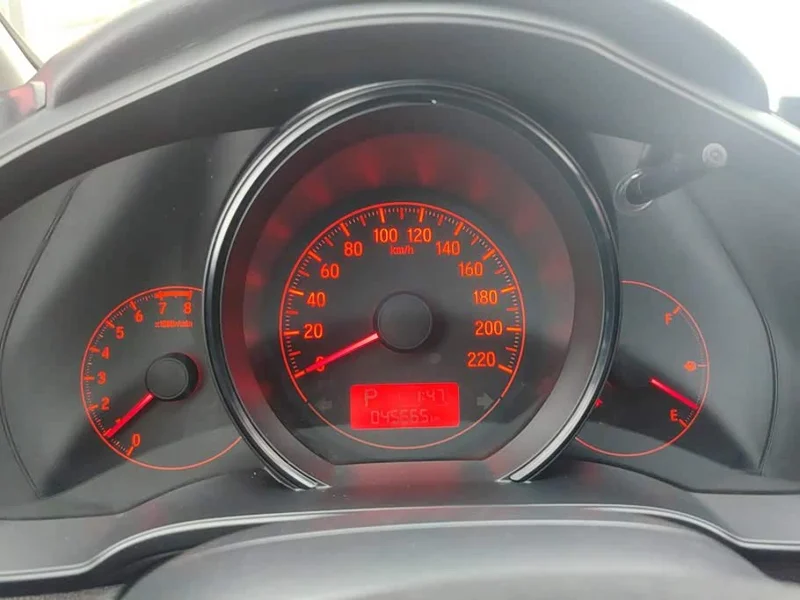Honda Fit — фото 14