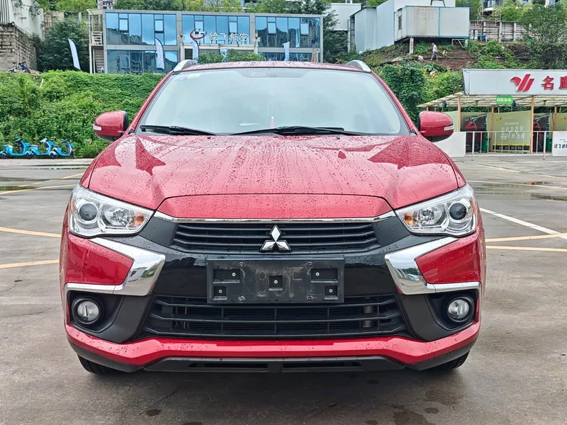 Mitsubishi ASX — фото 1
