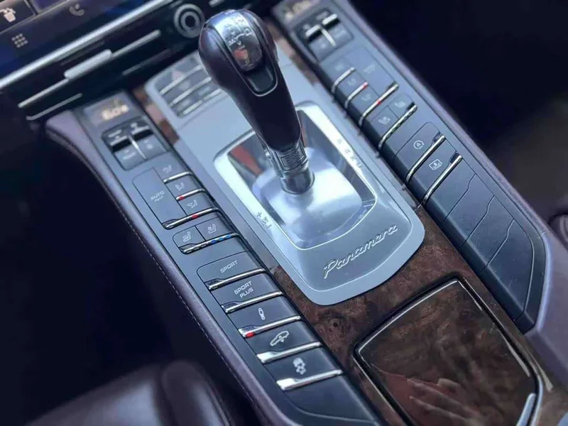 Porsche Panamera — фото 15