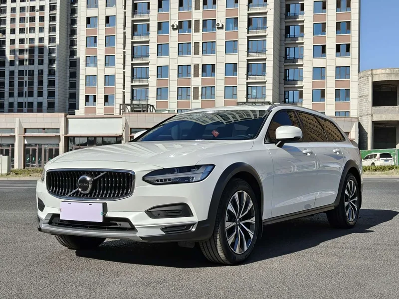 Volvo V90 — фото 1