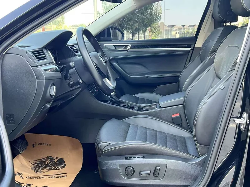Skoda Superb — фото 4
