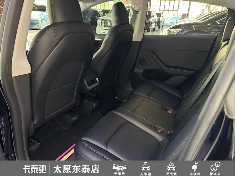 Tesla Model Y — фото 18