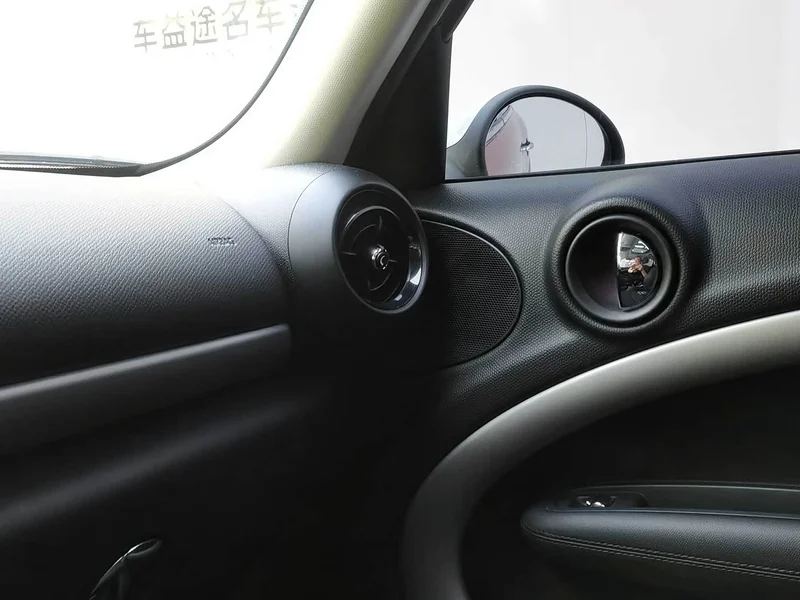 MINI COUNTRYMAN — фото 10